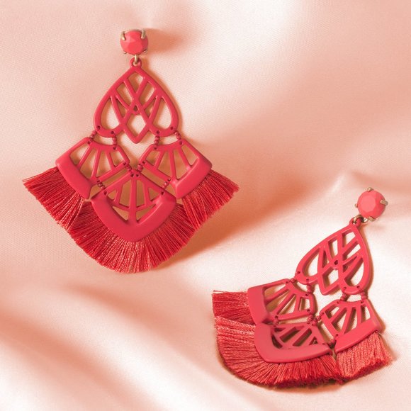 :: Stella & Dot Alexandria Statement Earrings - Picture 13 of 14